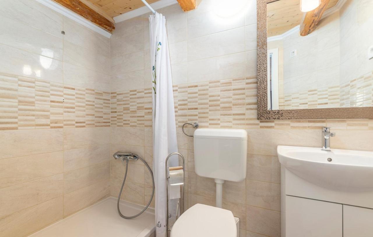 House Peresiji Hotel Phòng bức ảnh