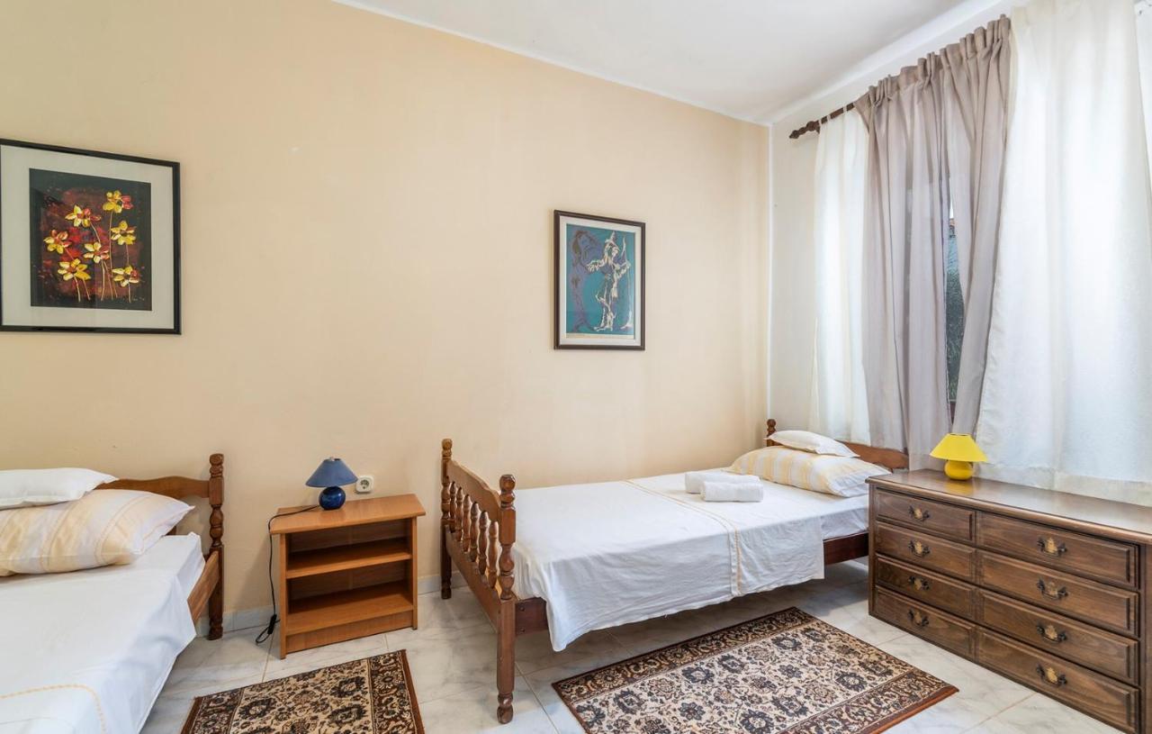 House Peresiji Hotel Phòng bức ảnh