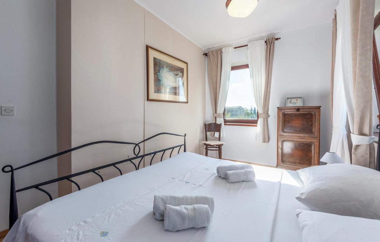 House Peresiji Hotel Phòng bức ảnh