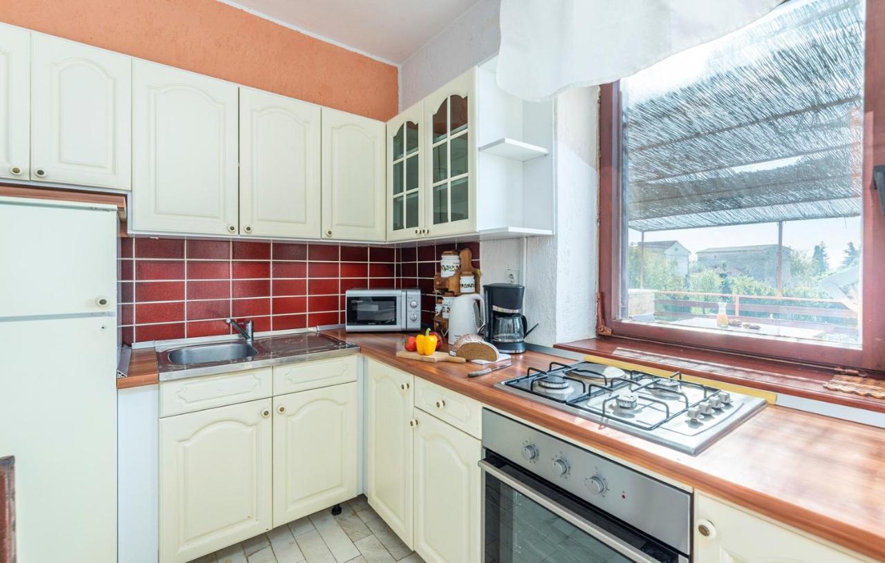 House Peresiji Hotel Phòng bức ảnh